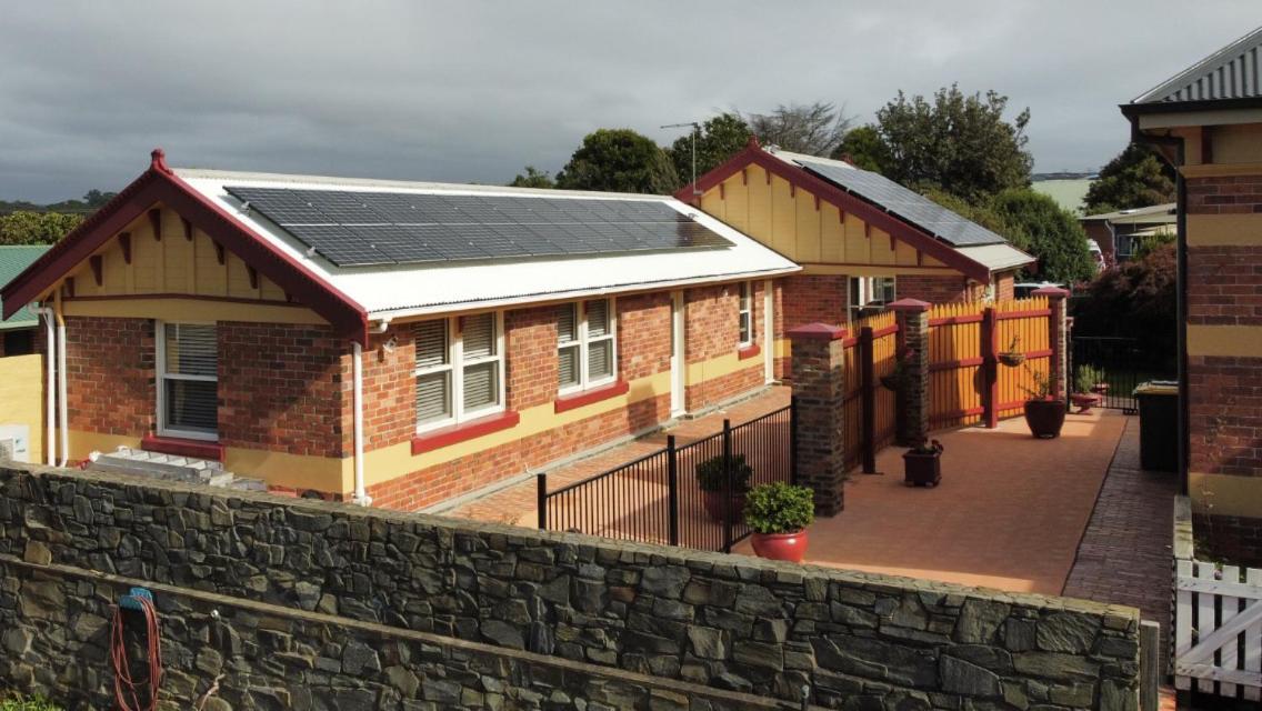 Silwood Apartment Fully Self Contained With Kitchen And Laundry Devonport Extérieur photo